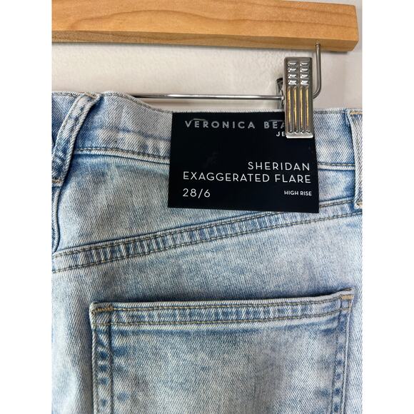 NWT Veronica Bread Sheridan Bell Bottom Flared High-Rise Denim Jeans Sky Size 28 - Picture 7 of 10